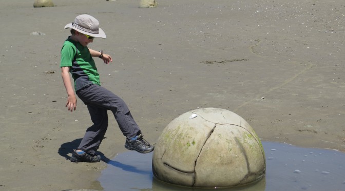 Qui veut jouer au foot avec moi ?