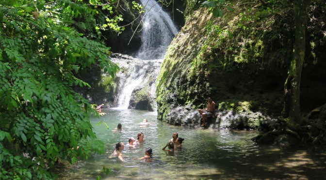Traversée de Rarotonga, trek dans la jungle